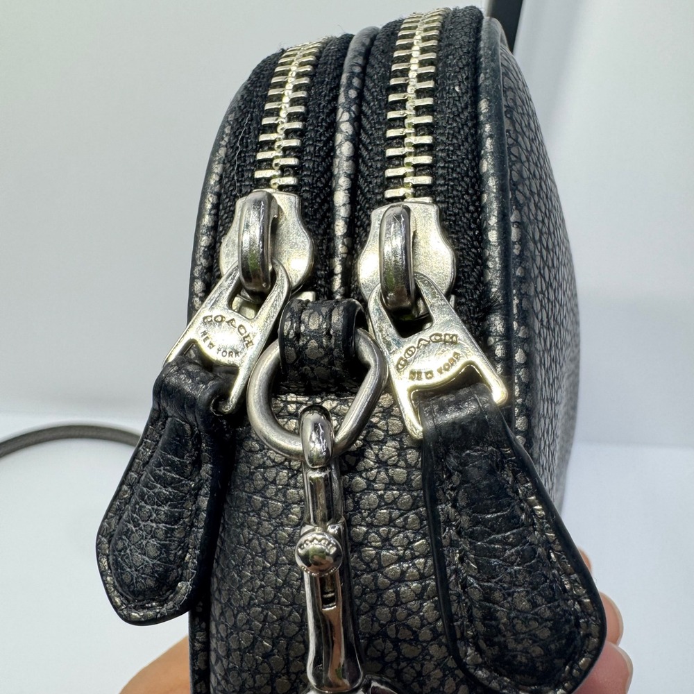 Coach Sadie Crossbody Clutch Bag Metallic Pebbled Leather Double Zip Gunmetal - Picture 8 of 12